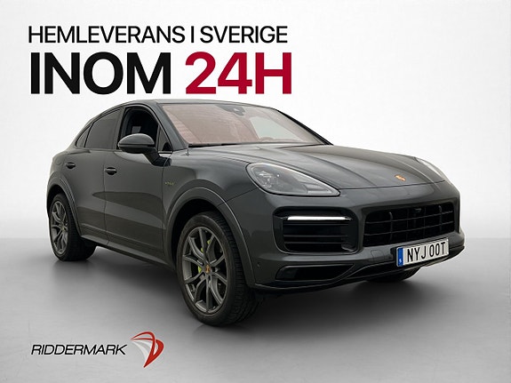 Porsche Cayenne 3 of 5