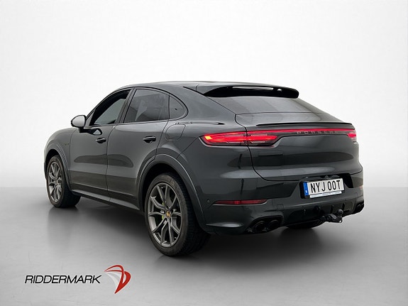 Porsche Cayenne 5 of 5