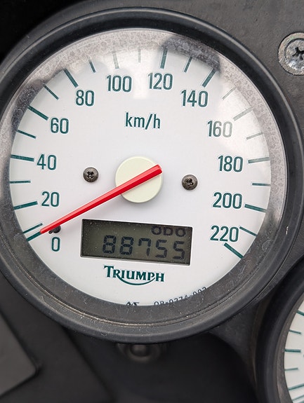 Triumph 955i 4 of 4