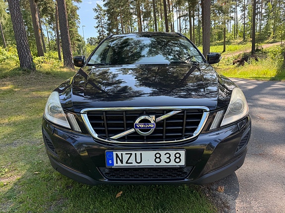 Volvo XC60 3 of 5