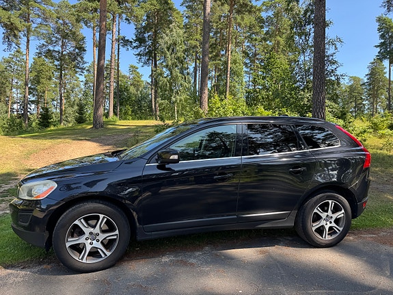 Volvo XC60 5 of 5