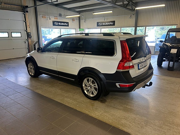 Volvo XC70 4 of 5