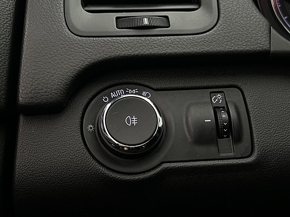 Opel Insignia 21 of 26
