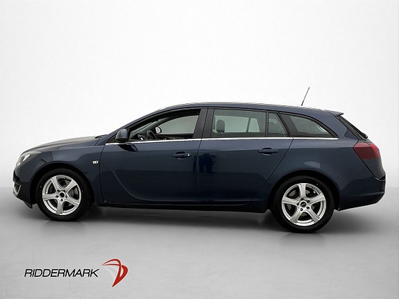 Opel Insignia 2 of 5