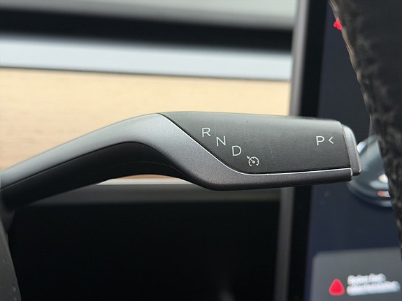 Tesla Model 3 26 of 30