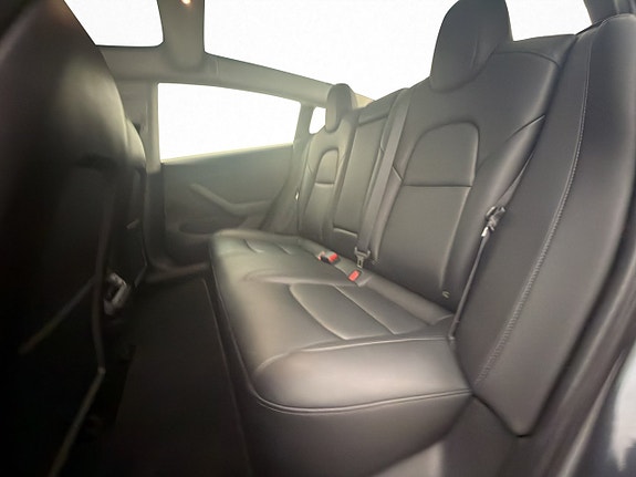 Tesla Model 3 15 of 30