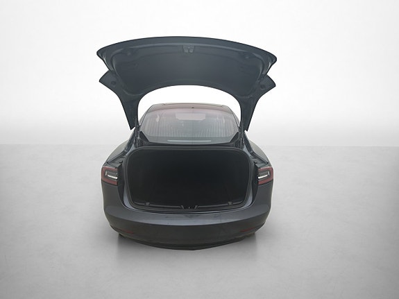 Tesla Model 3 27 of 30
