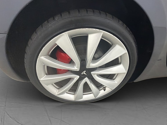 Tesla Model 3 30 of 30