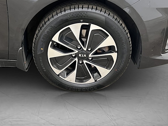 Kia Ceed 27 of 27