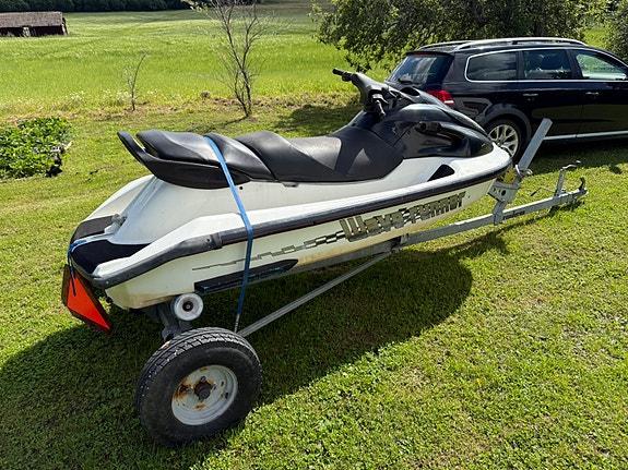 Yamaha Waverunner XL700 2 of 2