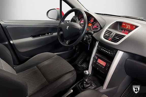 Peugeot 207 11 of 13