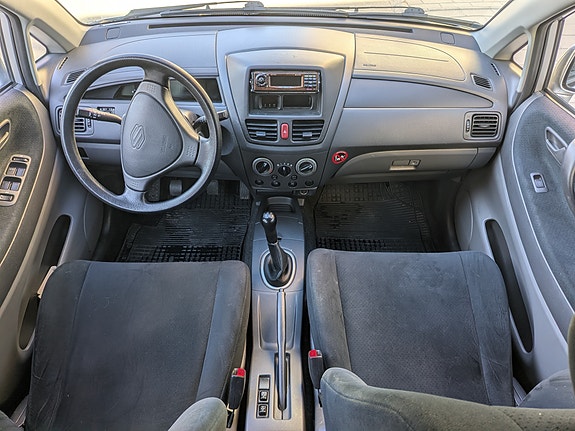 Suzuki Liana 5 of 5