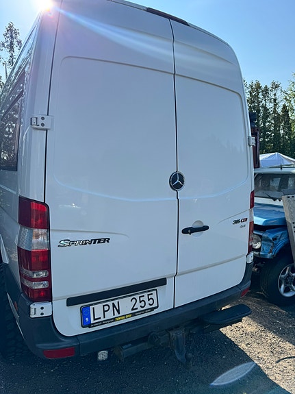 Mercedes-Benz Sprinter 4x4 5 of 5