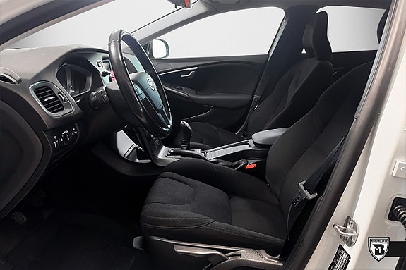Volvo V40 14 of 15