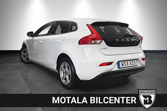 Volvo V40 8 of 15