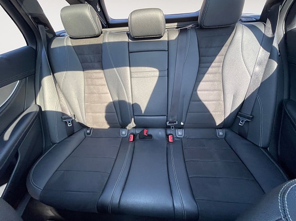Mercedes-Benz E220 15 of 26