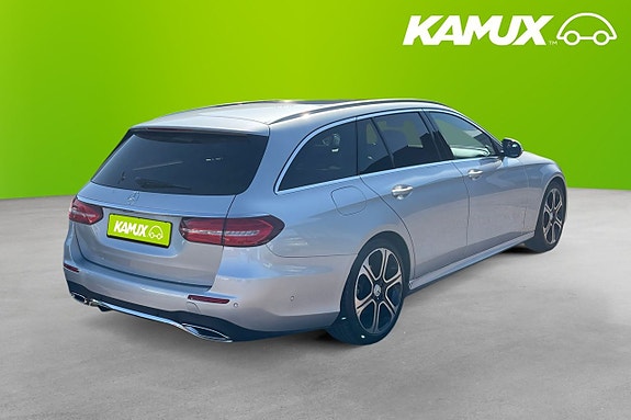 Mercedes-Benz E220 4 of 26