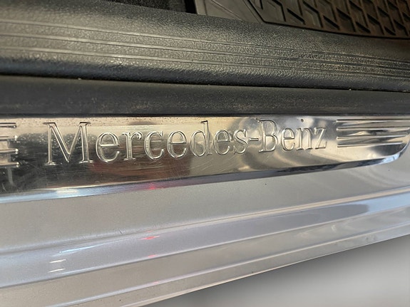 Mercedes-Benz E220 26 of 26