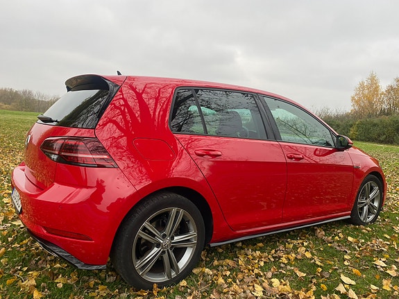 Volkswagen Golf VII 4 of 5