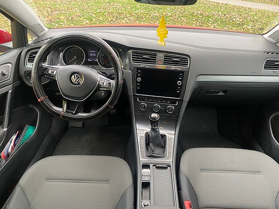 Volkswagen Golf VII 6 of 6