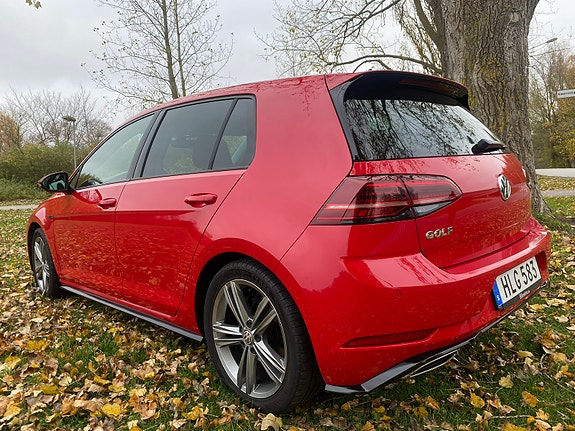 Volkswagen Golf VII 2 of 5
