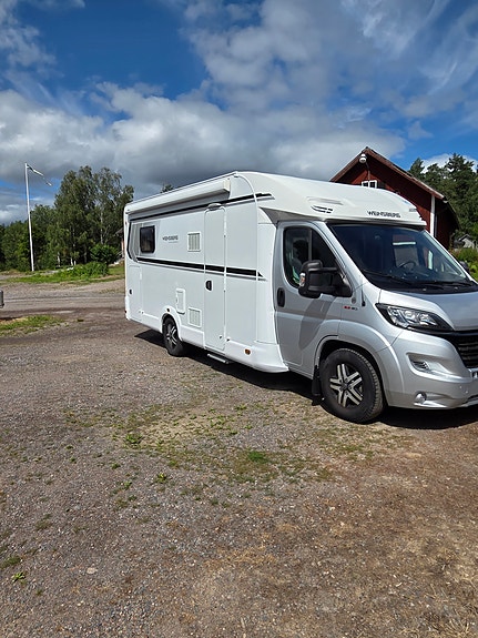 Weinsberg Carasuite 700 MX Edition Queensbed/Taksäng 2 of 5
