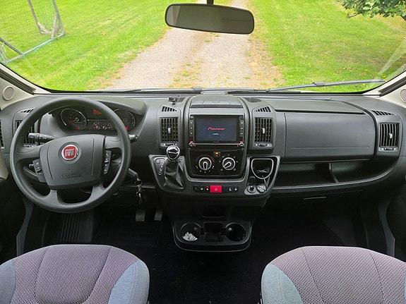 Weinsberg Carasuite 700 MX Edition Queensbed/Taksäng 9 of 18