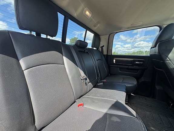 RAM 1500 10 of 17