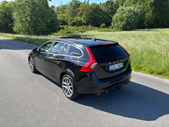 Volvo V60 5 of 28