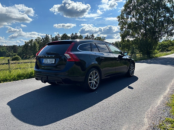 Volvo V60 7 of 28
