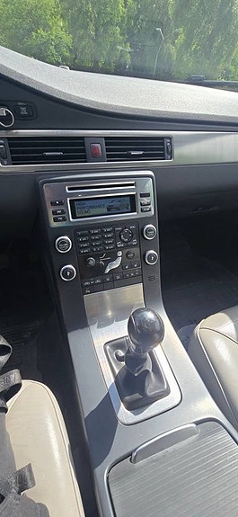 V70 fas2 2.0f a-traktor nyreggad manuell facelift 7 of 7