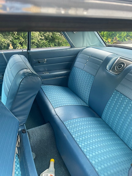 Chevrolet Impala 4 of 5