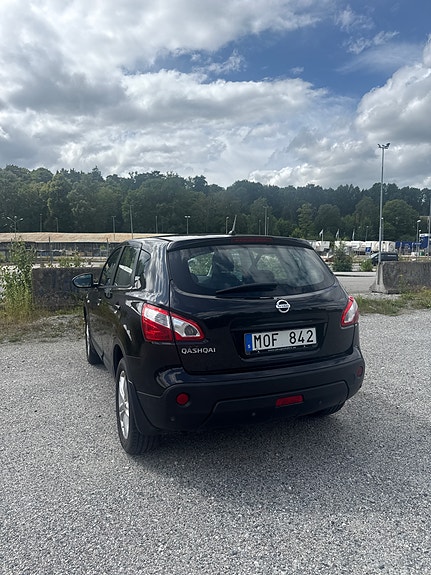 Nissan Qashqai 2 of 6