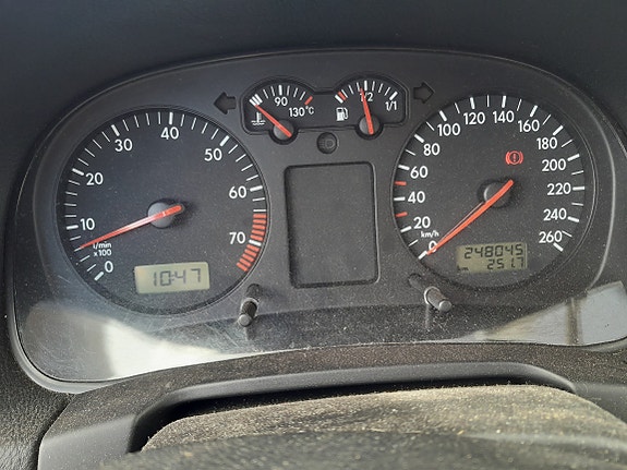 Volkswagen Golf IV 2 of 5