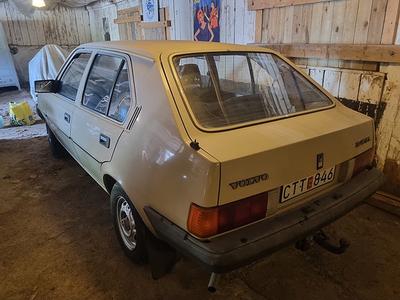 Volvo 340 2 of 5