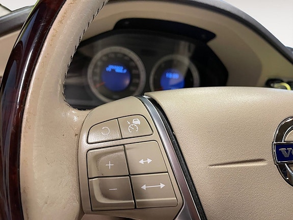 Volvo XC70 19 of 22