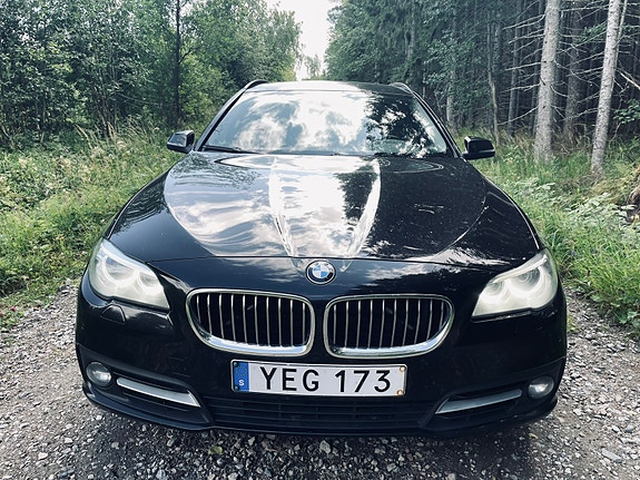 BMW 520d 4 of 5