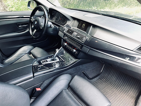 BMW 520d 11 of 17