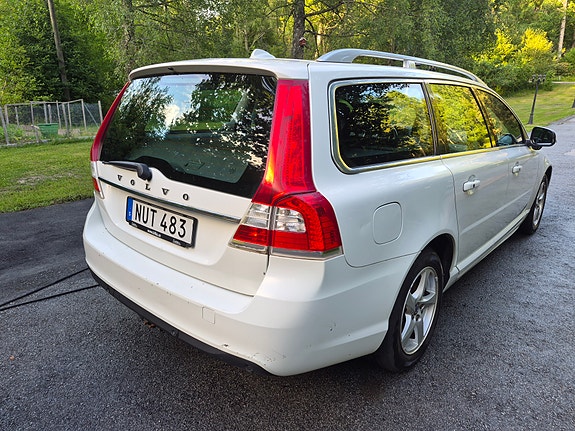 Volvo V70 7 of 21