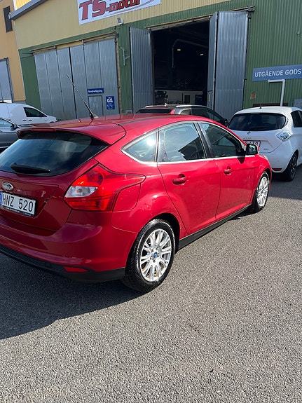 Ford Focus 4 of 5