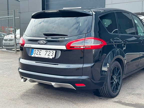 Ford S-MAX 8 of 26