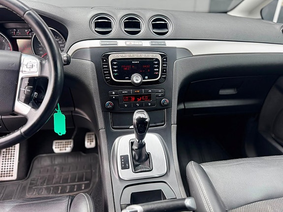 Ford S-MAX 15 of 26