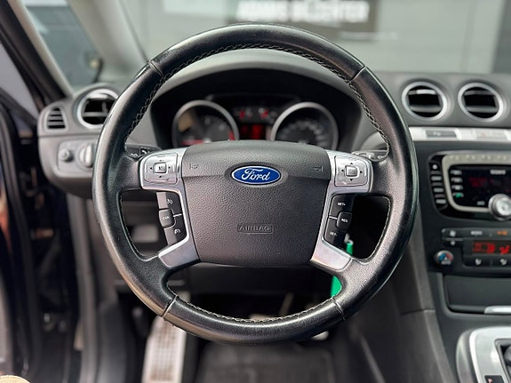 Ford S-MAX 13 of 26