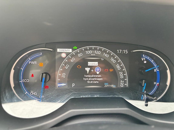 Toyota RAV4 5 of 5