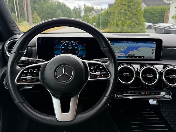 Mercedes-Benz A180 5 of 7