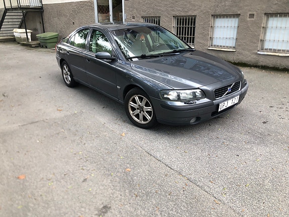 Volvo S60 5 of 5