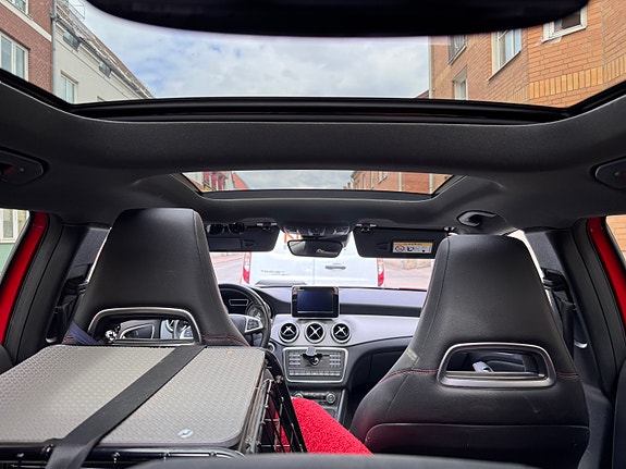 Mercedes-Benz GLA220 d 5 of 5