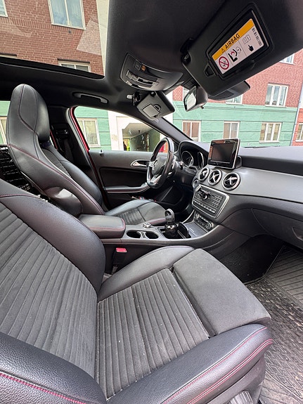 Mercedes-Benz GLA220 d 10 of 10
