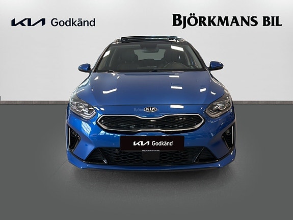 Kia Ceed 2 of 5