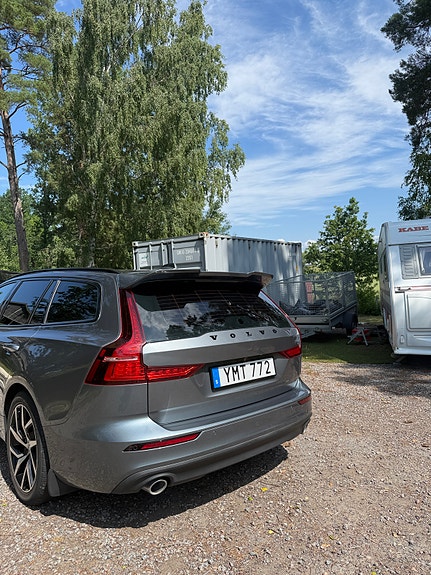 Volvo V60 8 of 9